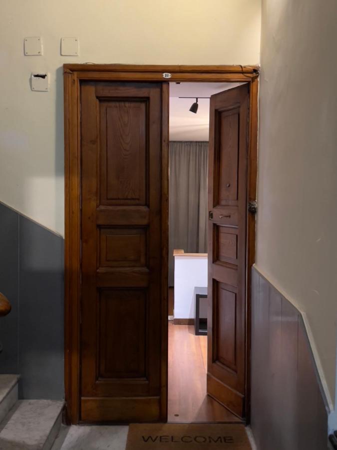 L' Altobasso - Atypical Neapolitan House Appartement *
